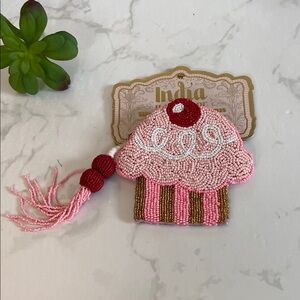 New HandMade in India Glass Beaded Cupcake Zippered Pouch Bag Wallet Pink Gold